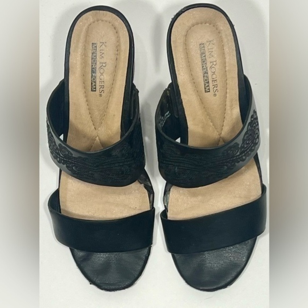 KIM ROGERS MEMORY FOAM SIMON SANDALS SIZD 7M